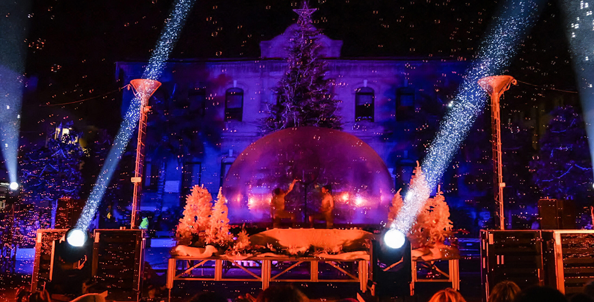 Snow and lighting bring the true Christmas spirit to Senigallia