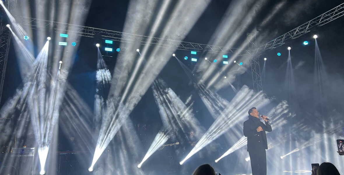 BeamZ brings Christmas magic to Greek Volos